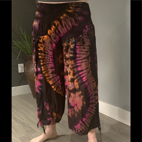 BNWOT Stretchy Colorful Tie Dye Baggy Boho Pants - Picture 1 of 3